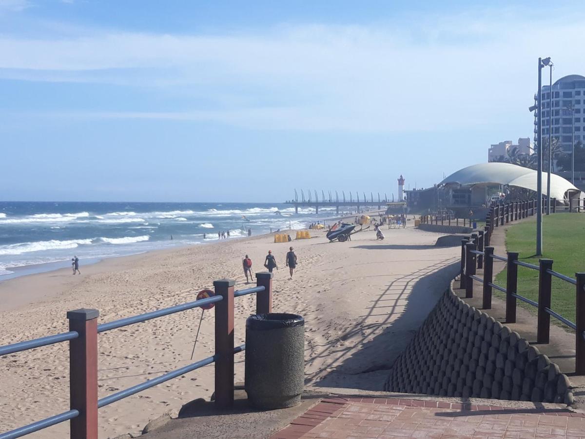 D3 Sea Lodge - By Stay In Umhlanga Дърбан Екстериор снимка