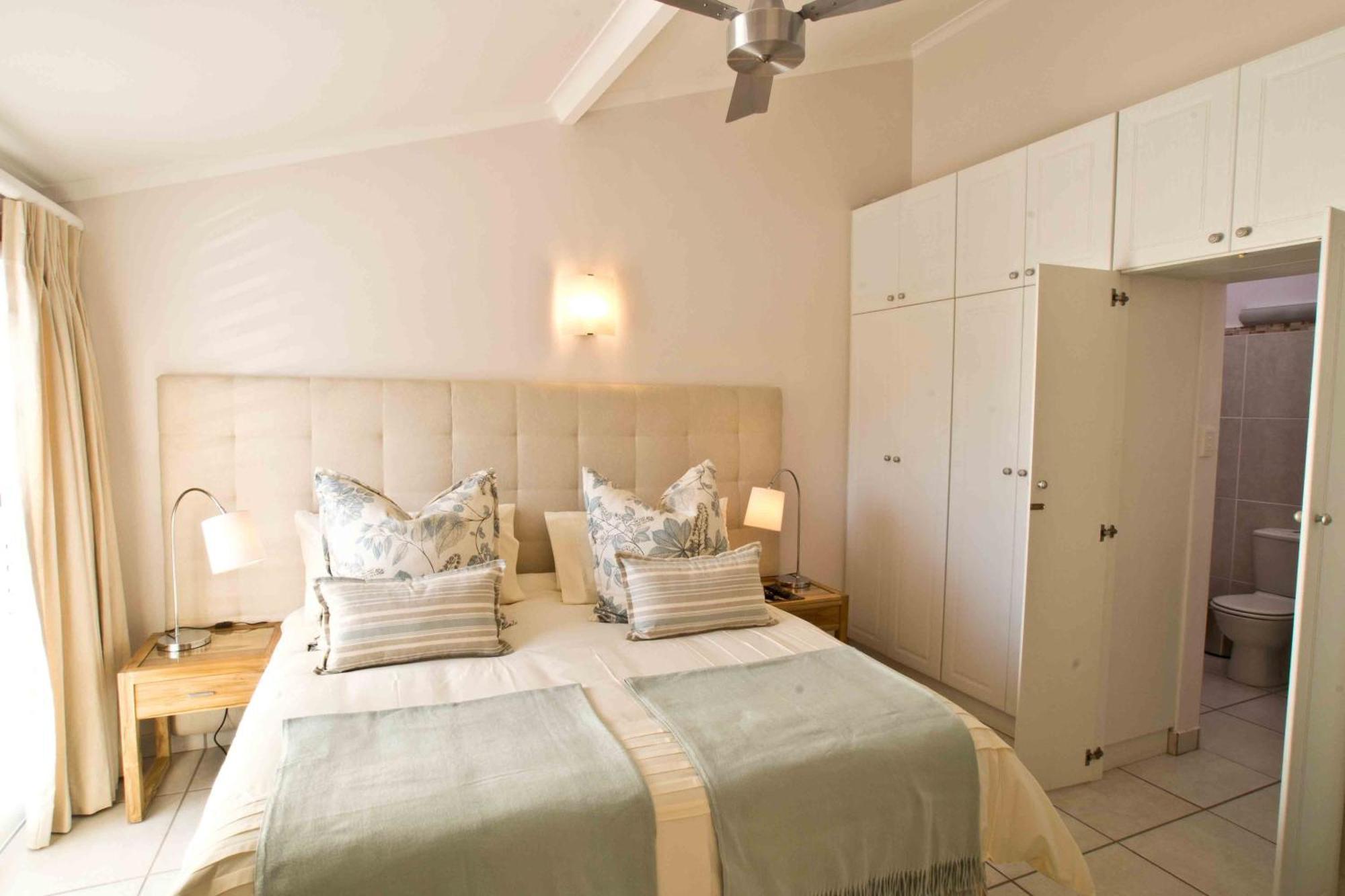 D3 Sea Lodge - By Stay In Umhlanga Дърбан Екстериор снимка
