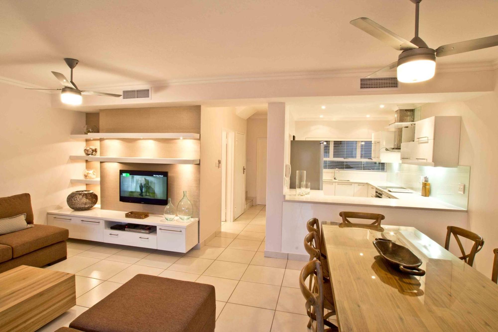 D3 Sea Lodge - By Stay In Umhlanga Дърбан Екстериор снимка