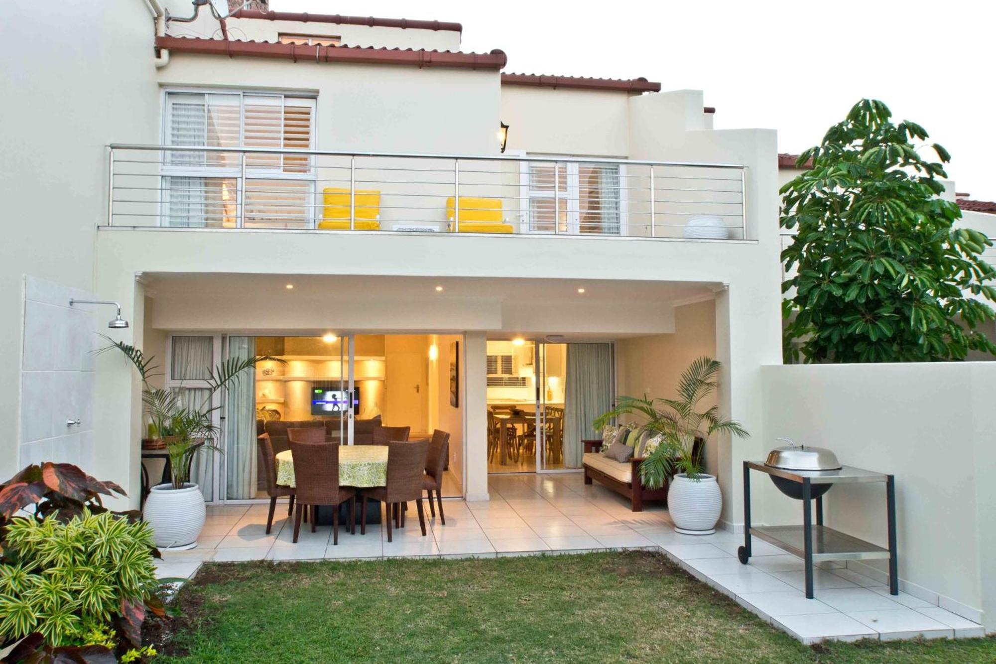 D3 Sea Lodge - By Stay In Umhlanga Дърбан Екстериор снимка