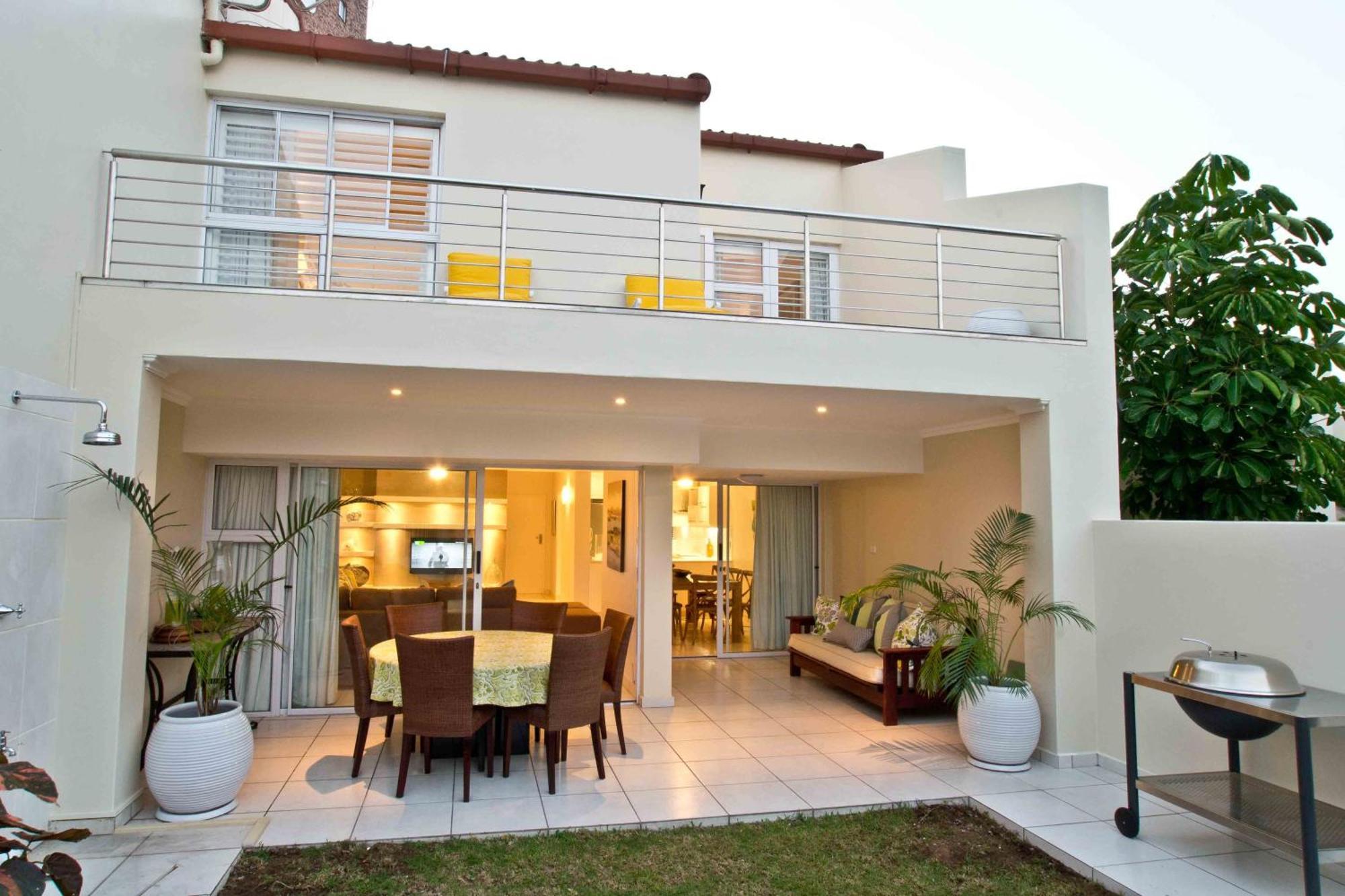 D3 Sea Lodge - By Stay In Umhlanga Дърбан Екстериор снимка