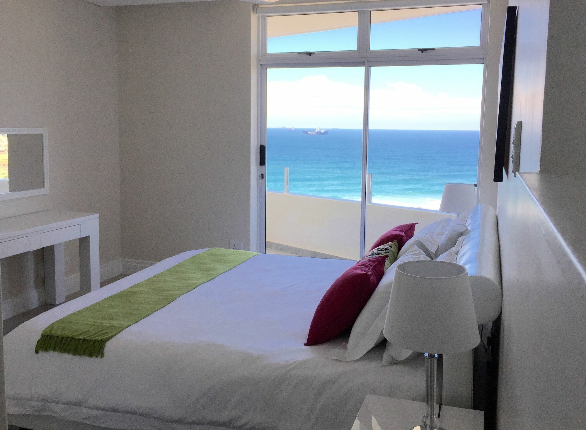 D3 Sea Lodge - By Stay In Umhlanga Дърбан Екстериор снимка